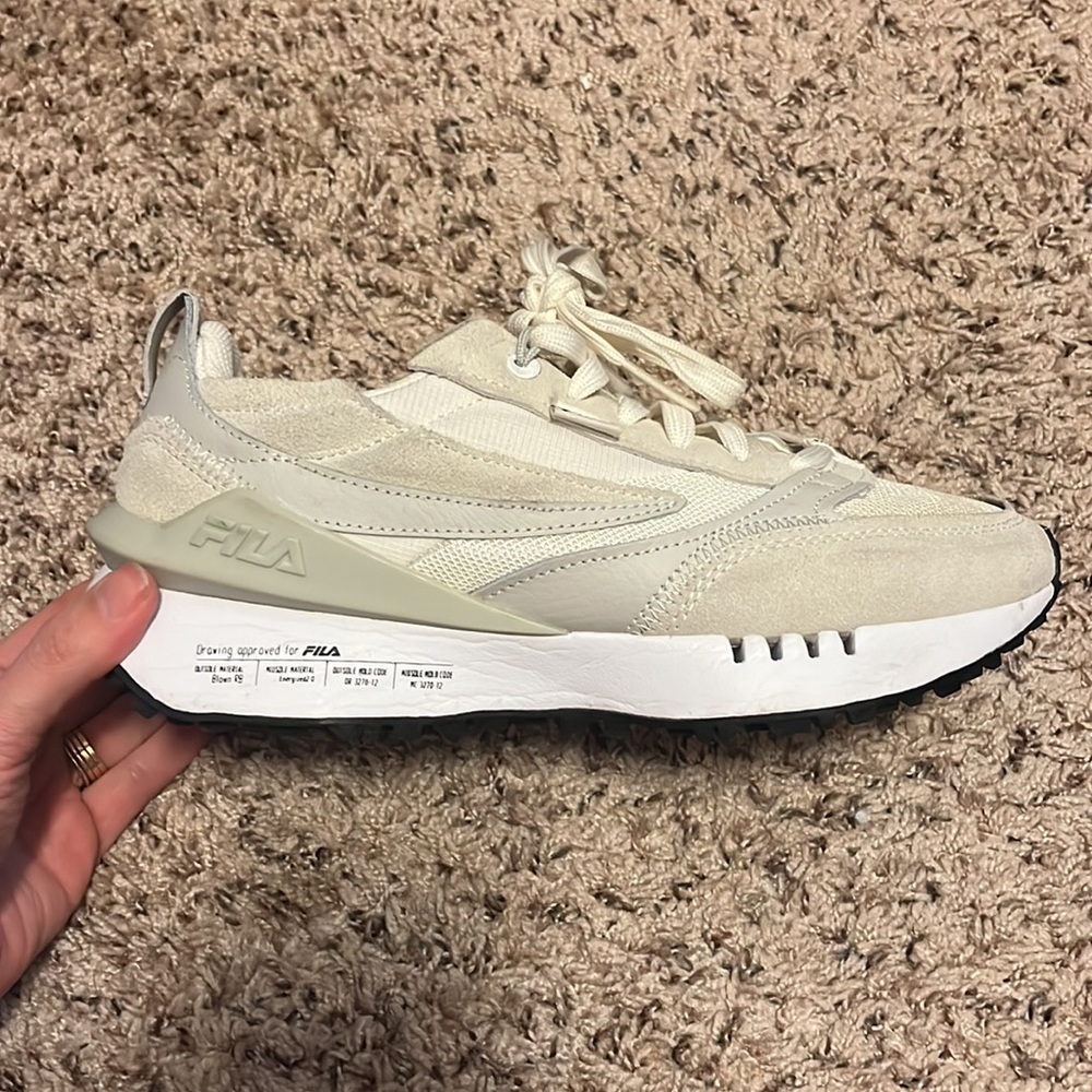 8.5 Fila Renno N Generation Sneaker in
Gardenia & Silver Birch & White